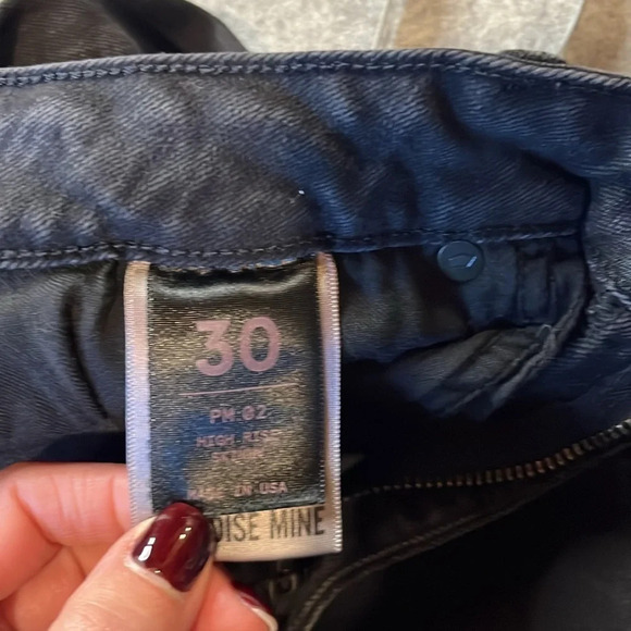 Paradise Mine, High Rise Skinny  PM 02. Size 30. - Picture 7 of 9
